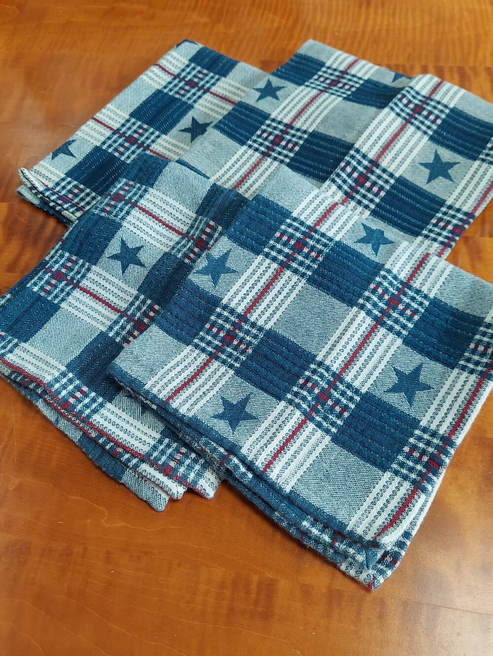 Set of 4 Red/White & Blue Napkins - Picture 2 of 4